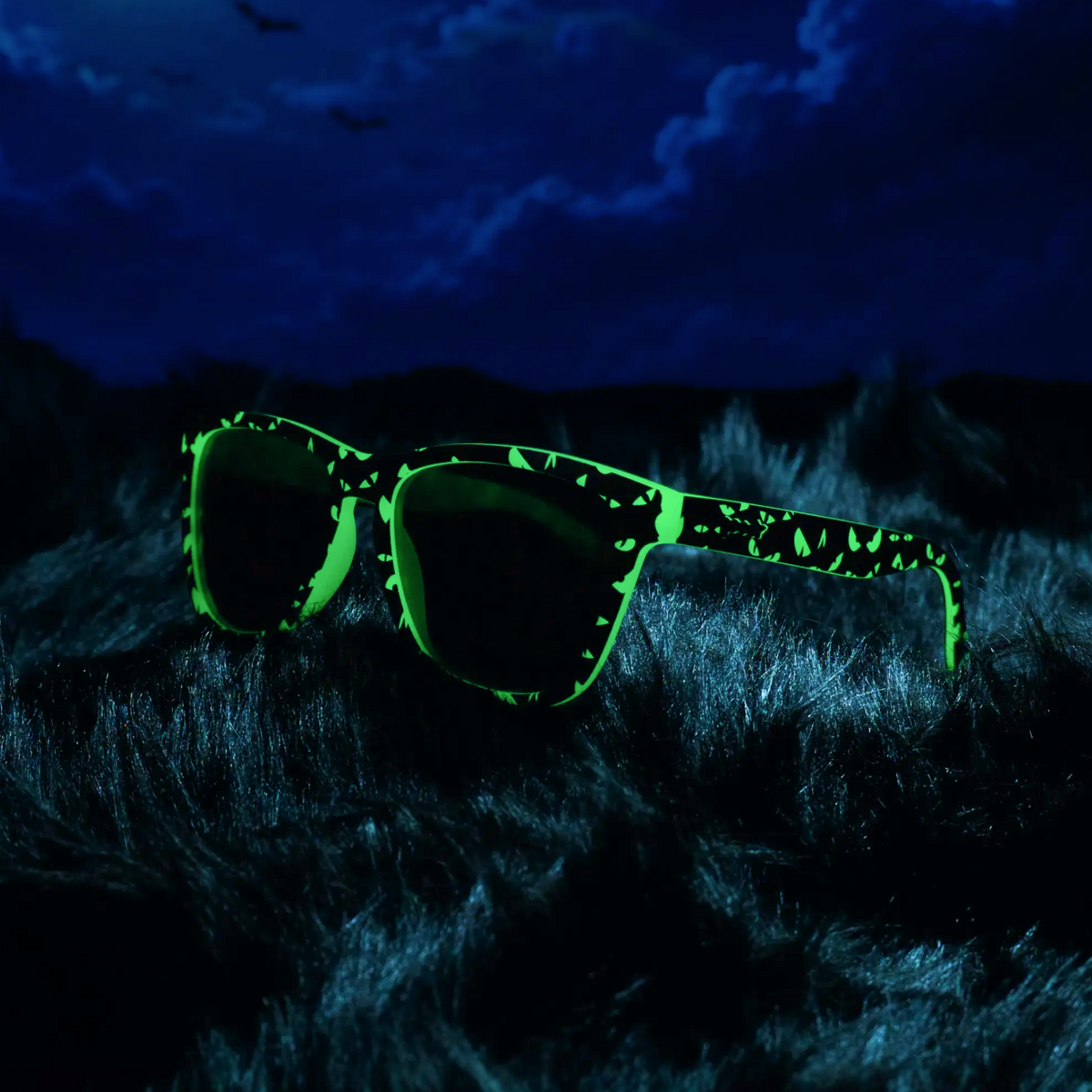 10/9 11時販売開始【数量限定 OG】WHAT LURKS IN THE SHADOWS