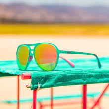 【MG】KITTY HAWKER’S RAY BLOCKERS